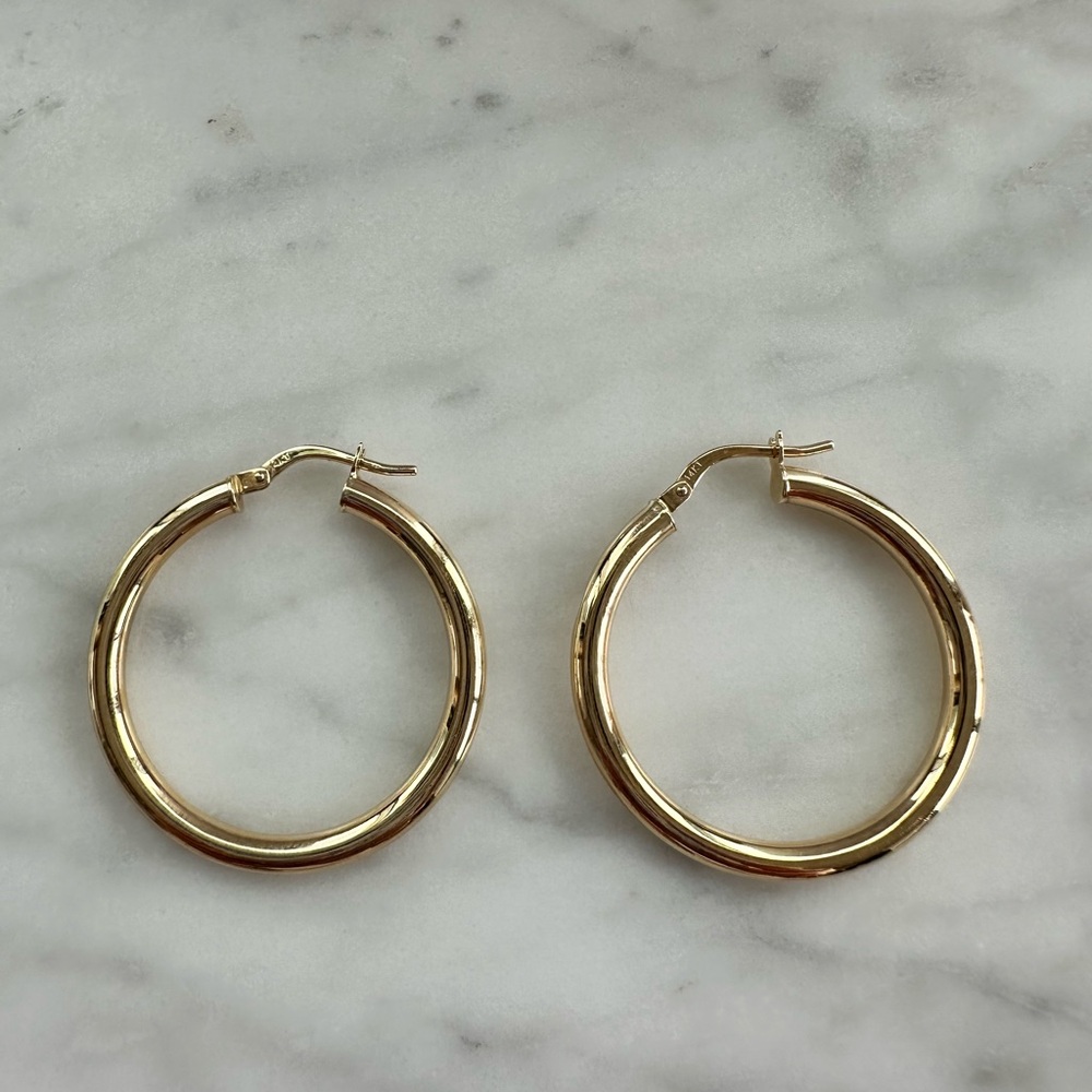 Mejuri - Large Tube Hoop Earrings - 14k gold